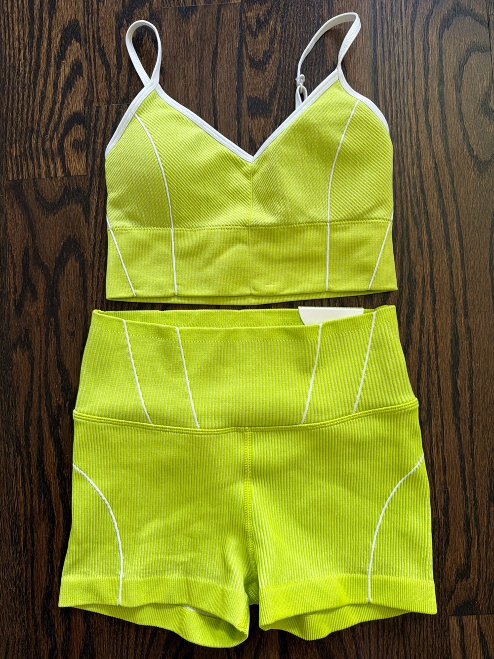 NWT AERIE OFFLINE SEAMLESS SUPER SHORTIE 2" & SEAMLESS SPORT BRA TOP GREEN SET S
